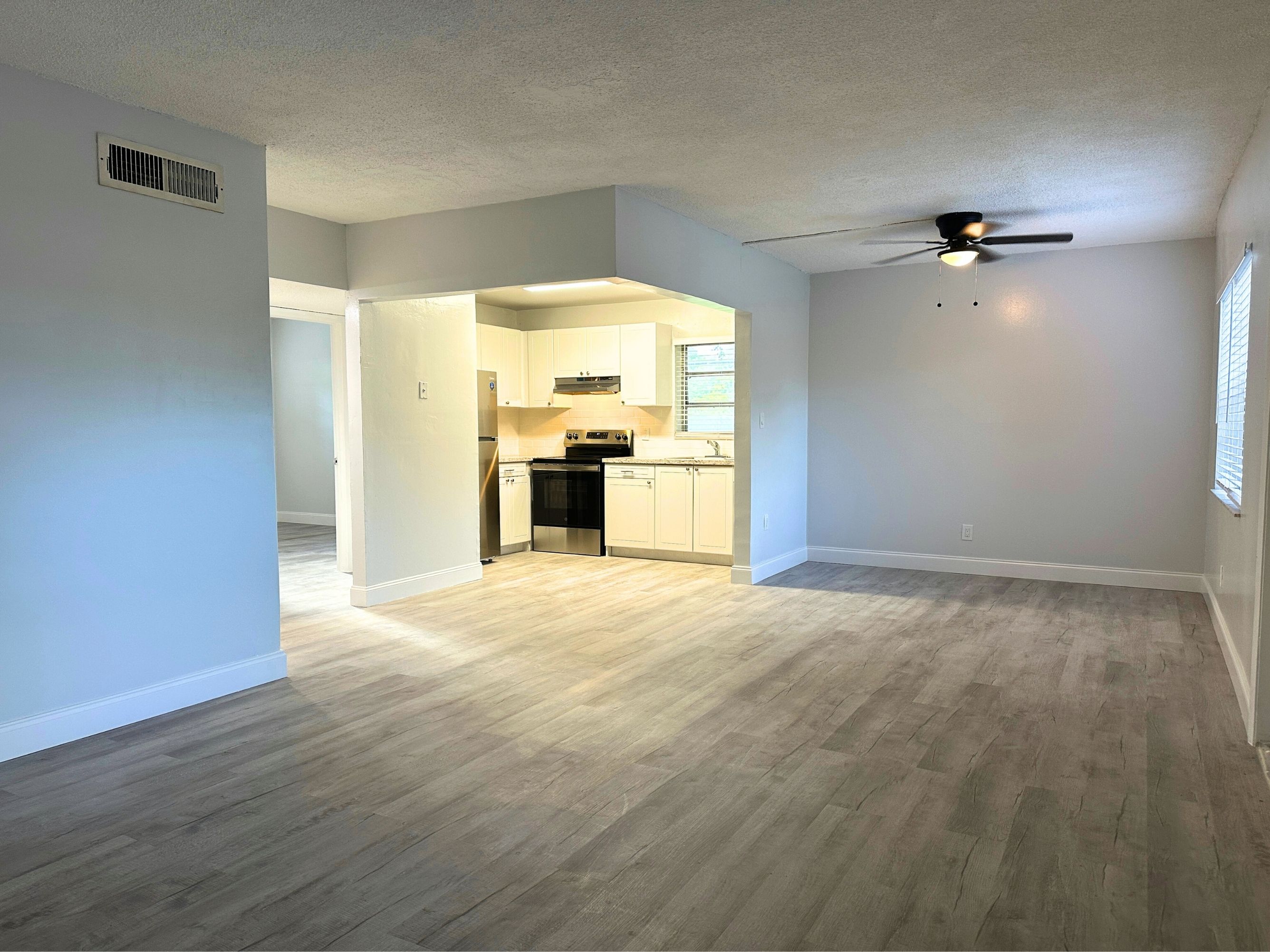 3615 Southwest 52nd Avenue - B-104
