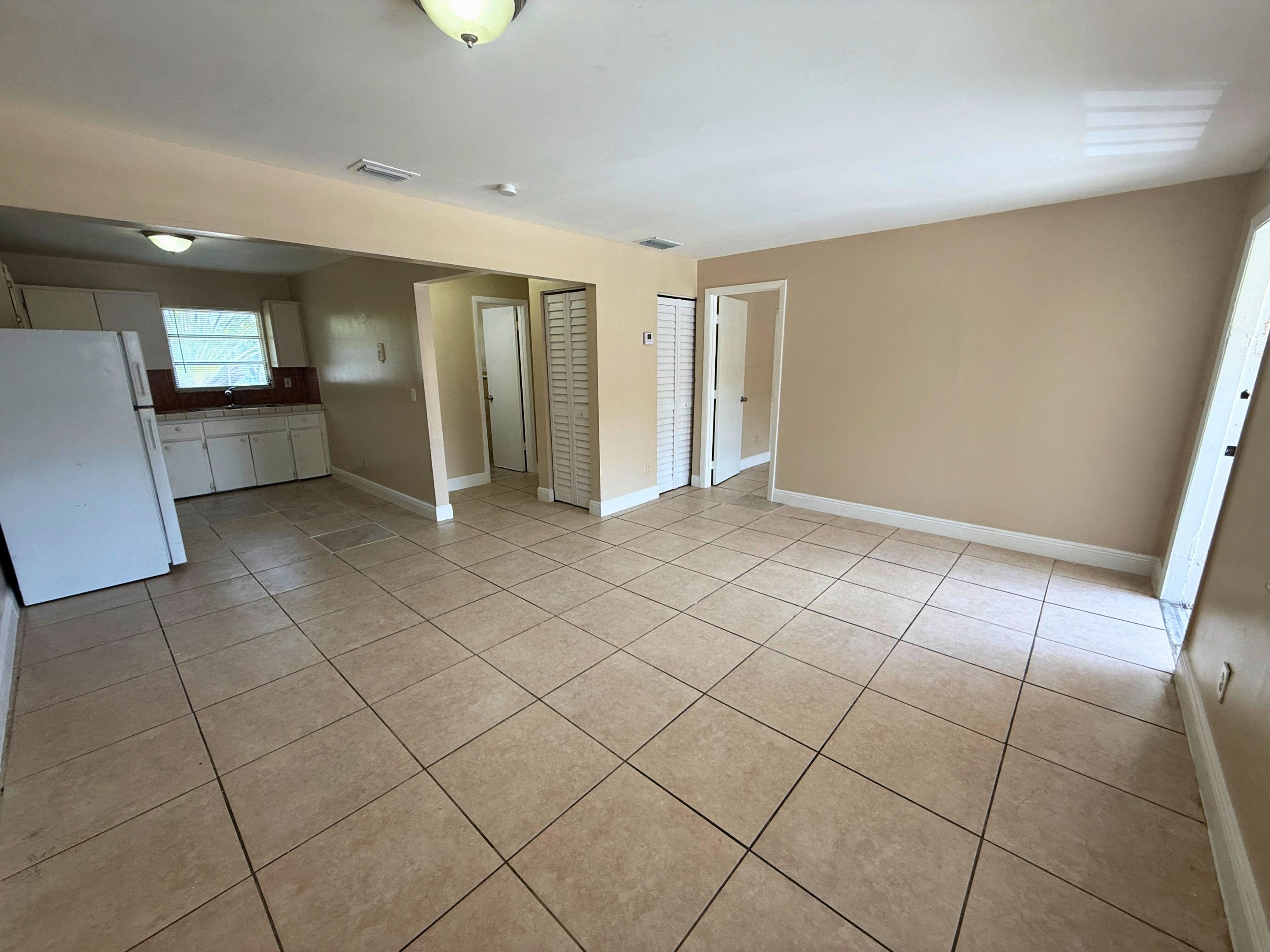 3615 Southwest 52nd Avenue - C-204