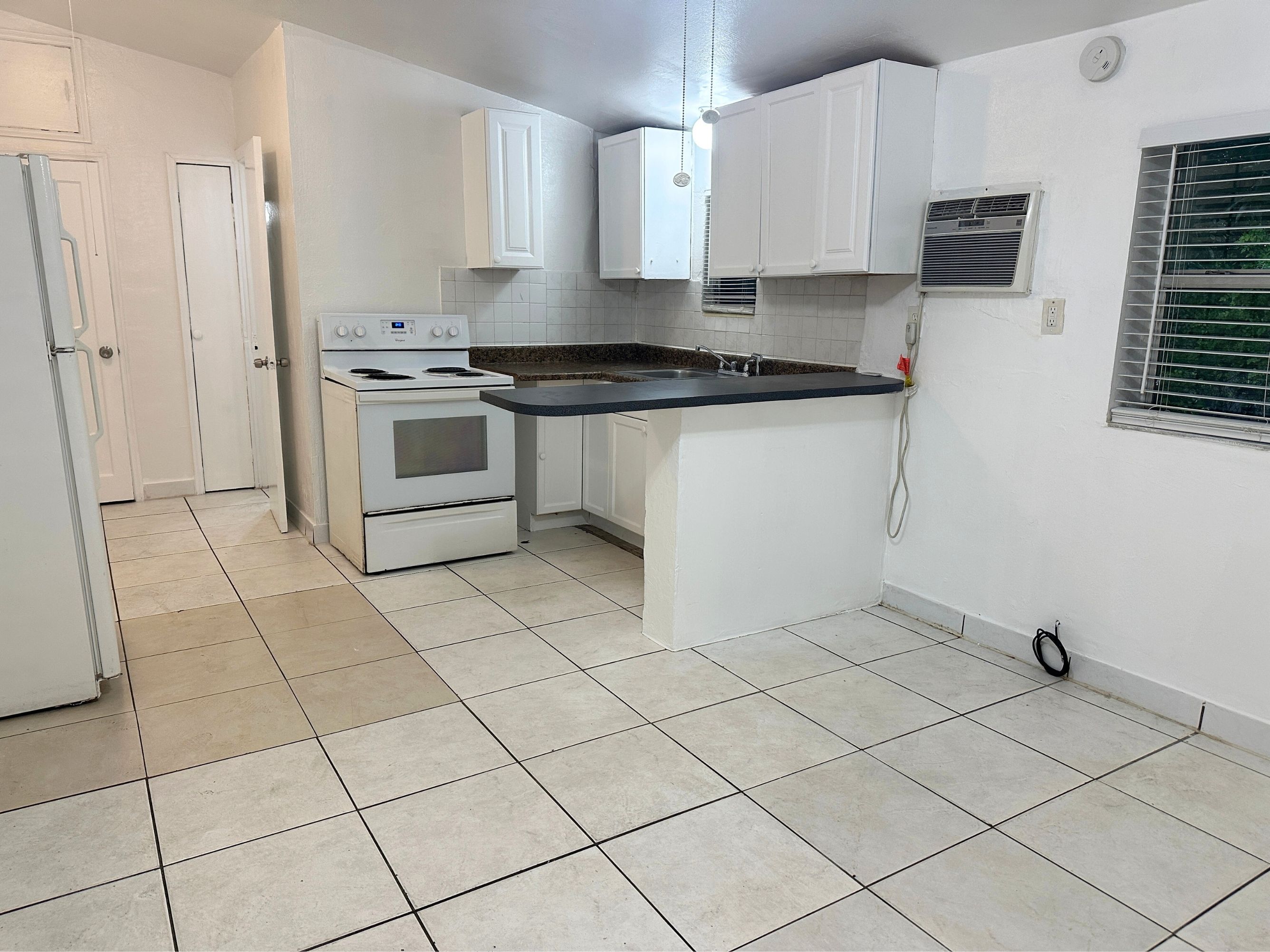 5733 Harding Street - 4