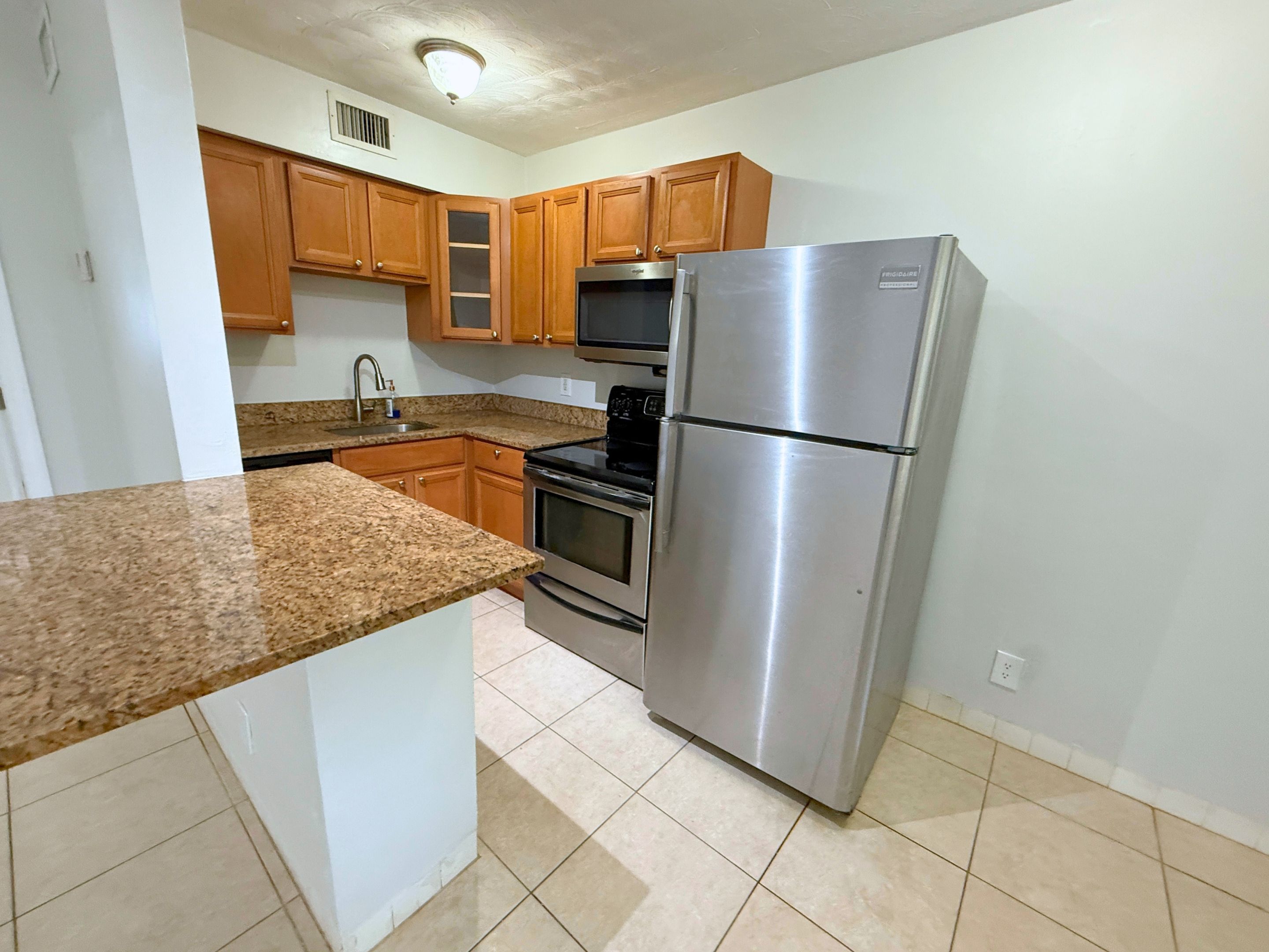 824 Northeast 17th Terrace - 9