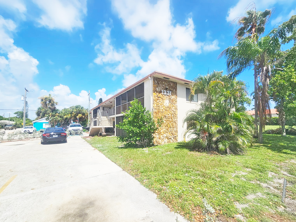 1331 South Federal Highway - 1