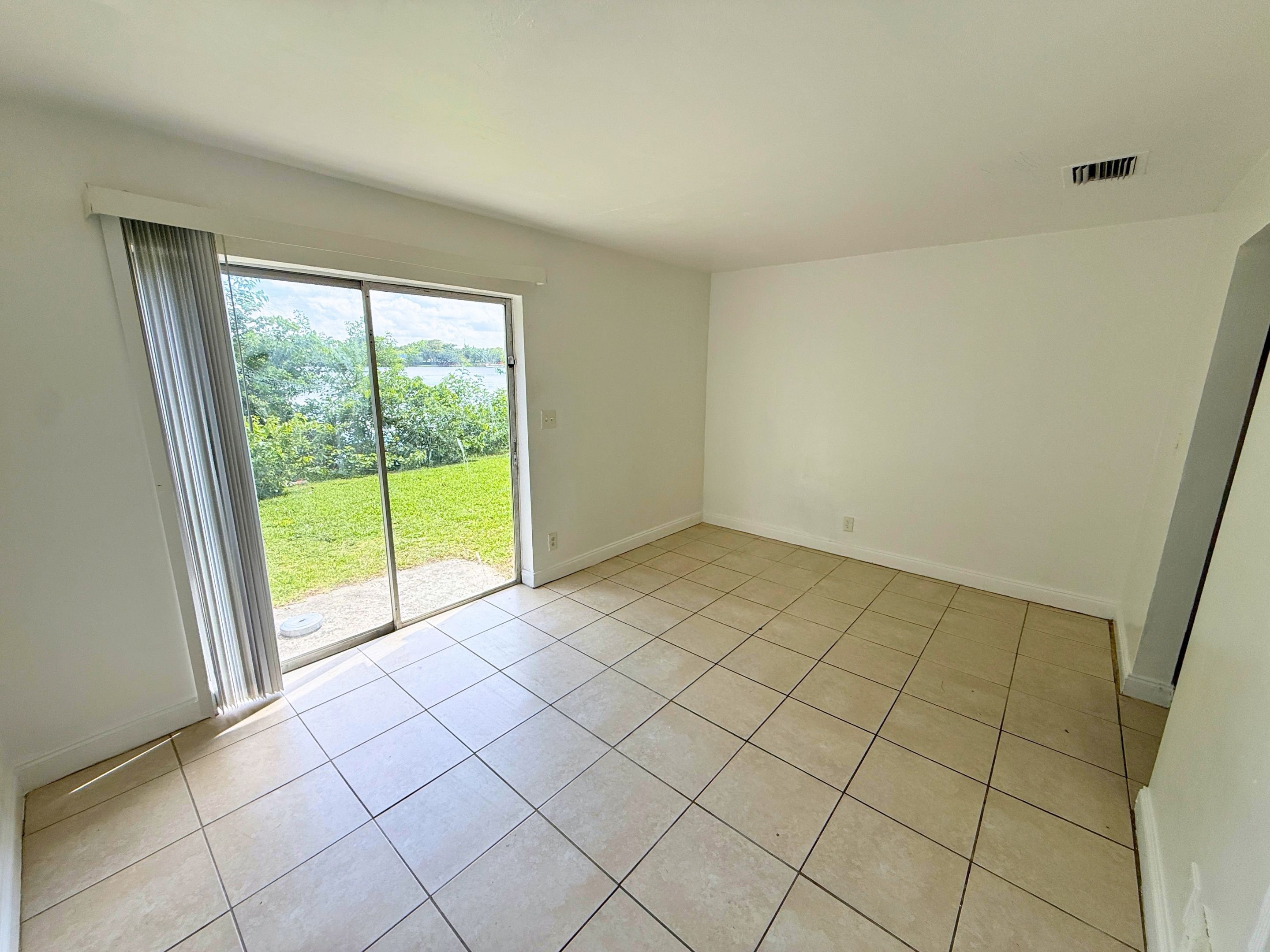 4100 NW 16TH AVE - 30