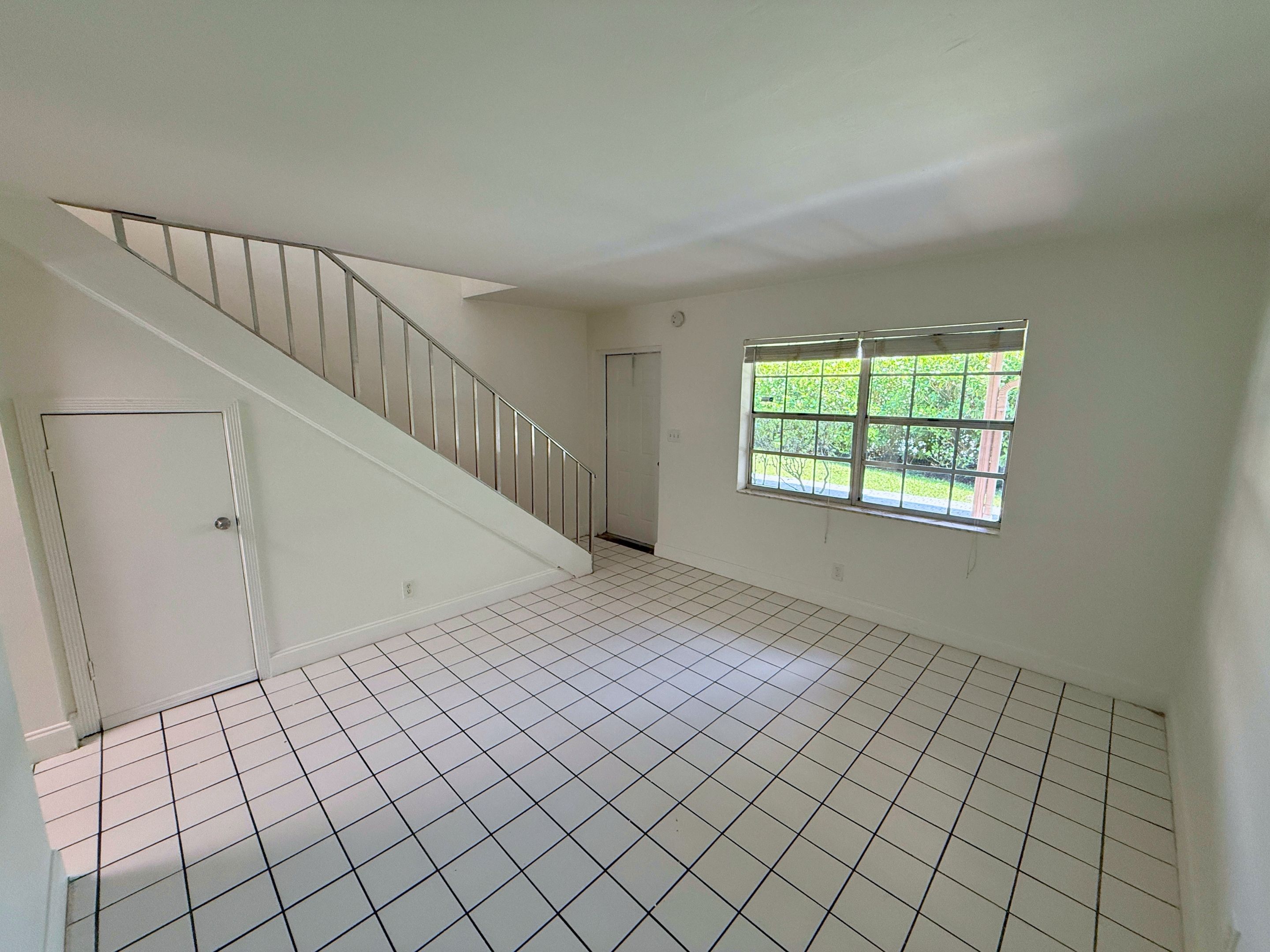 4100 NW 16TH AVE - 22