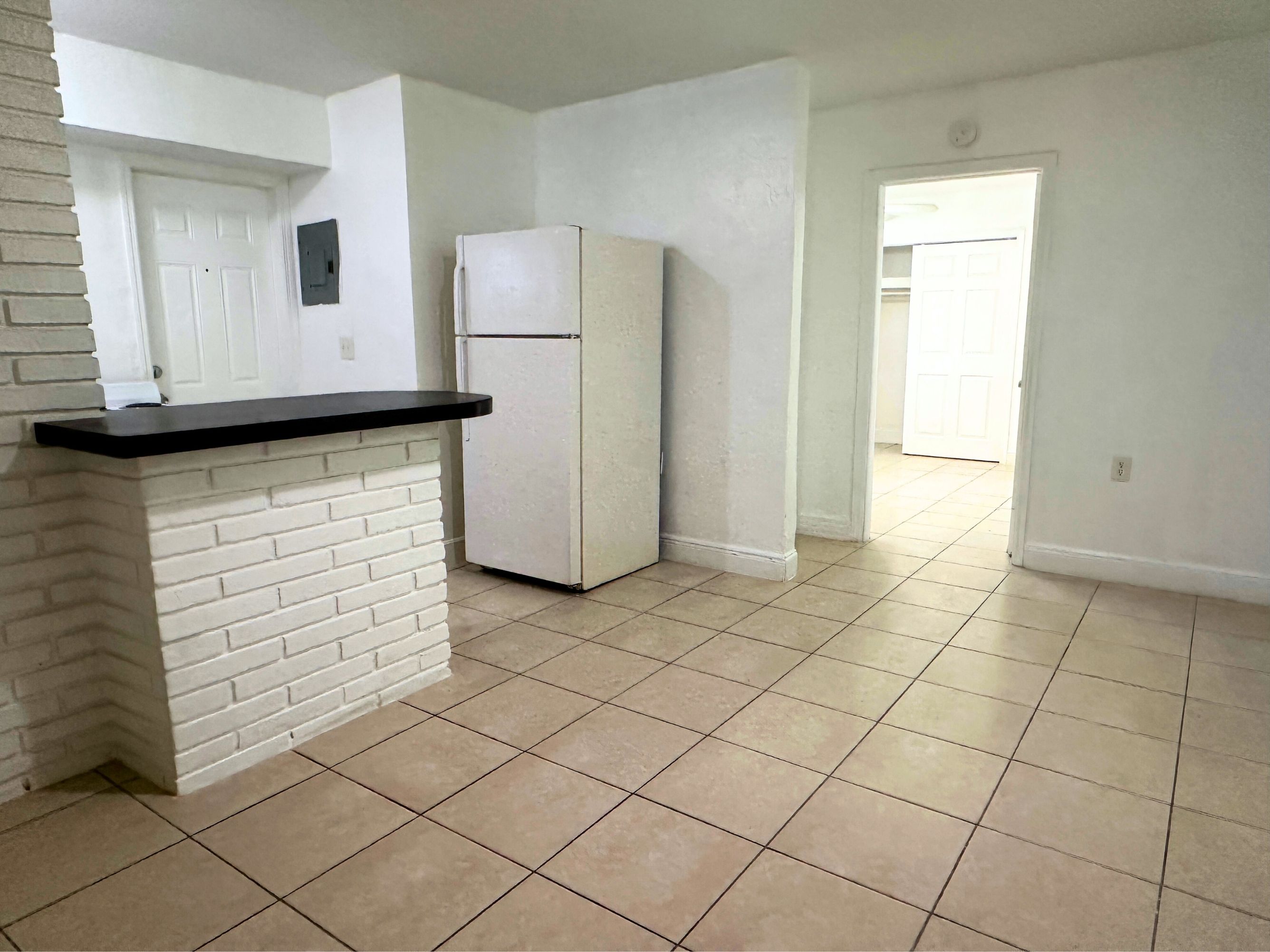 5733 Harding Street - 9