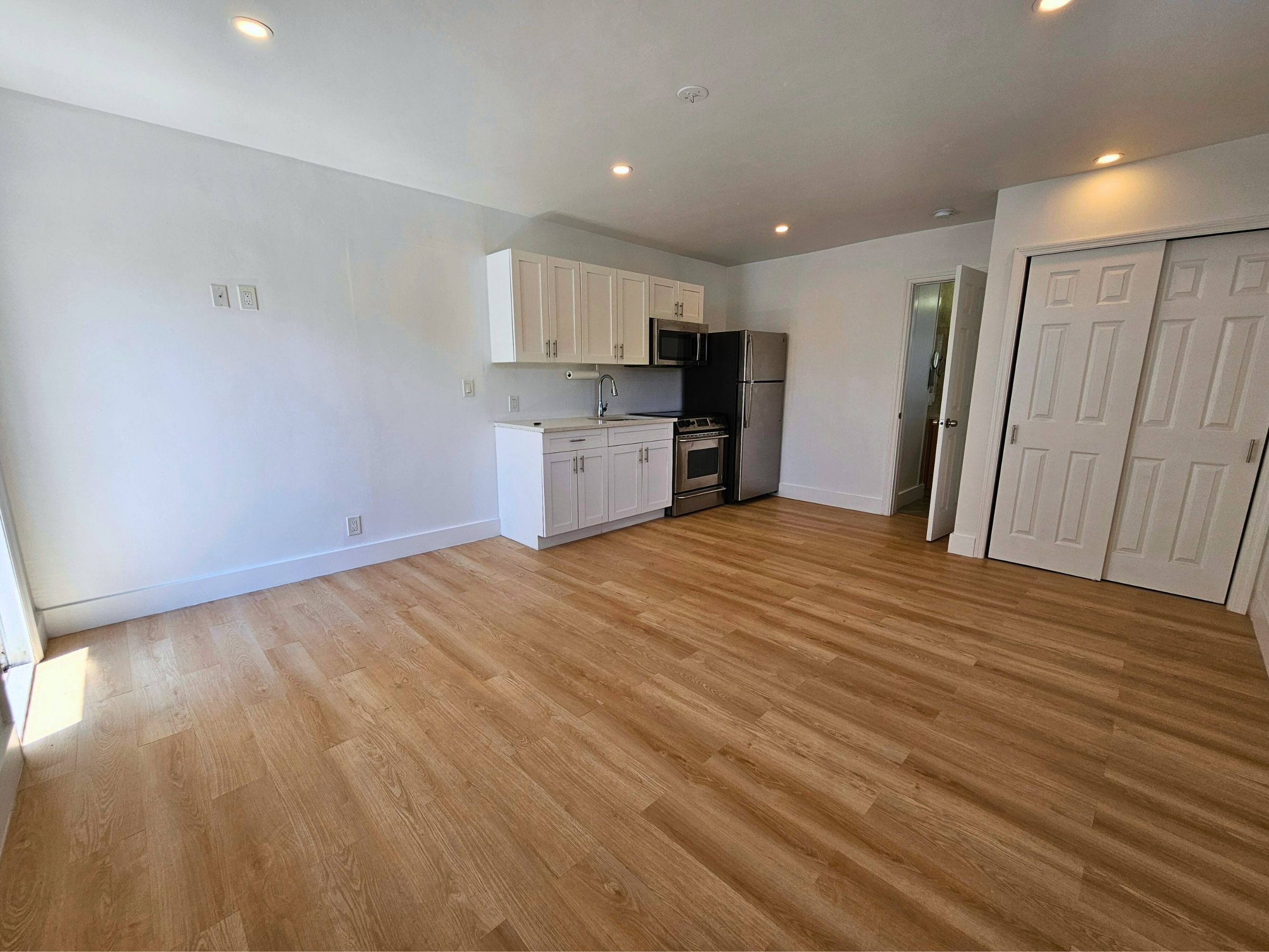 5605 North Ocean Drive - 4