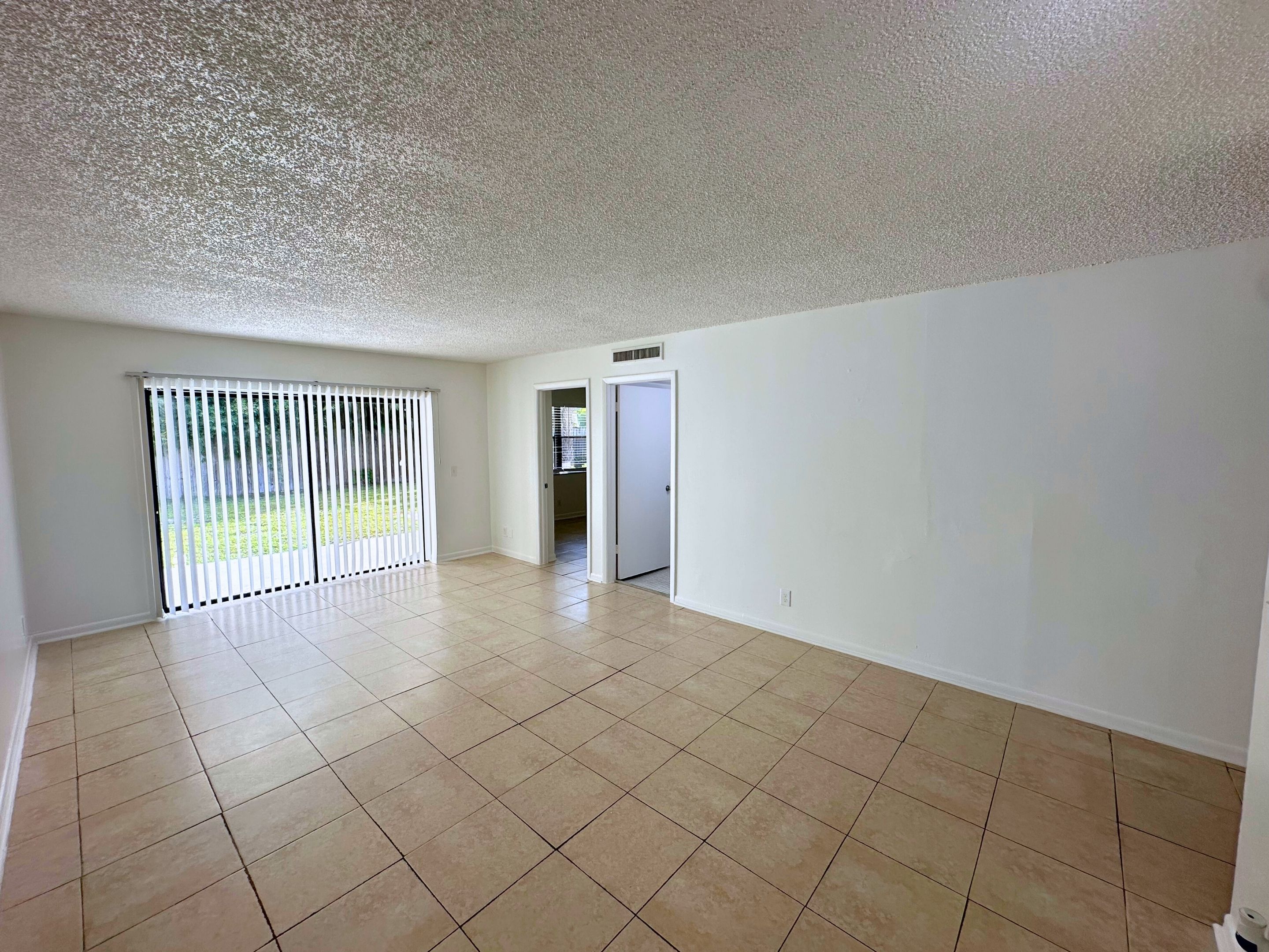 928 South Federal Highway - 13