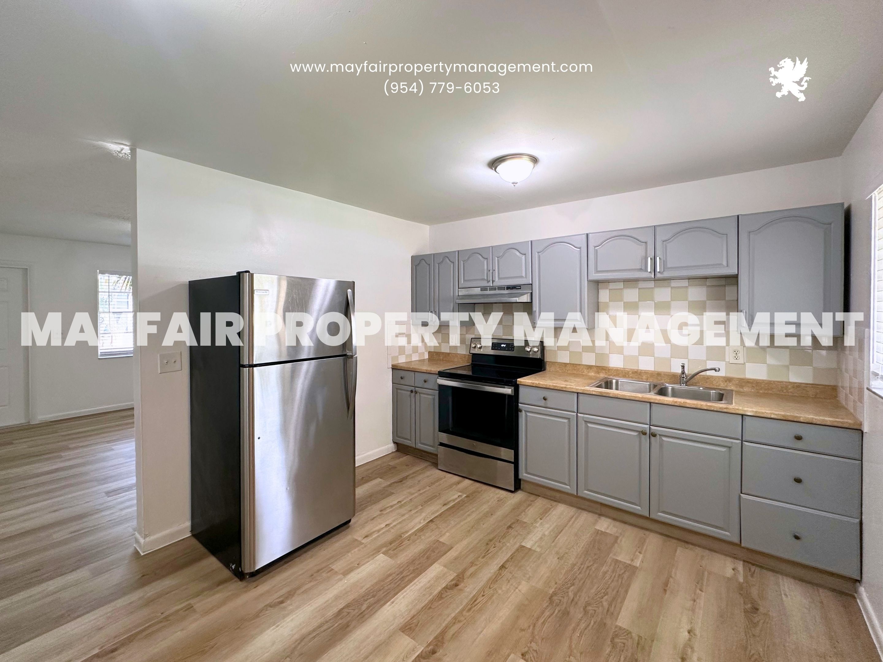 4172 Narcissus Avenue - 4178