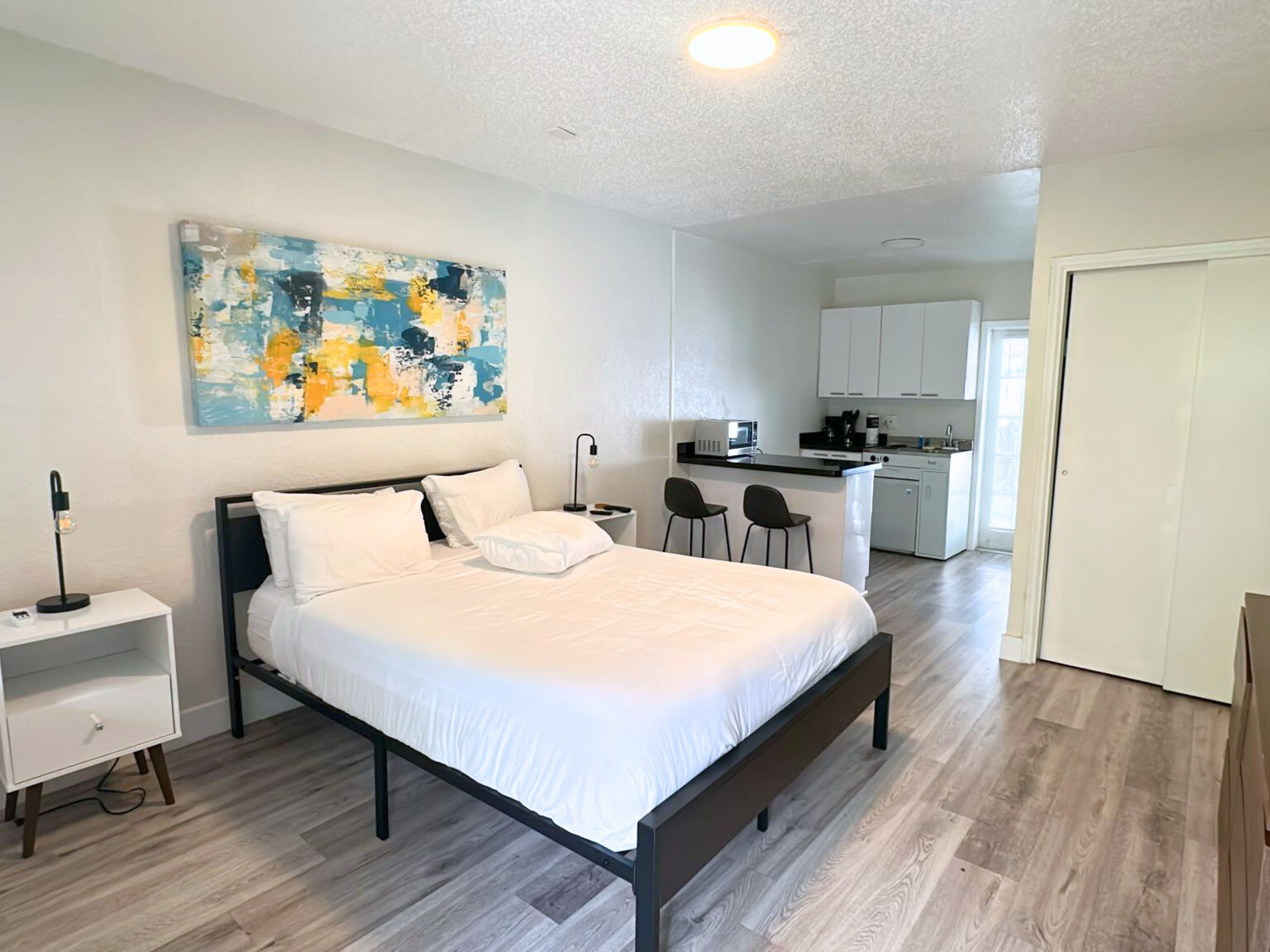 421 Sunset Drive - 2