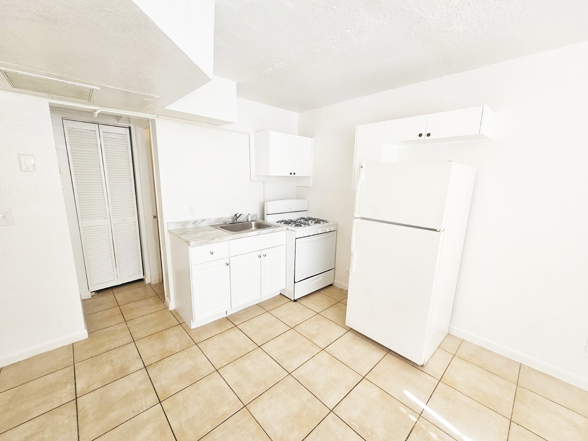 714 Latona Avenue - 8